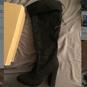 Black suede heel boots